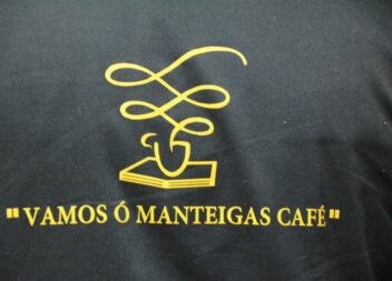 Café/Restaurante "Vamos ao Manteigas" deseja Boas Festas
