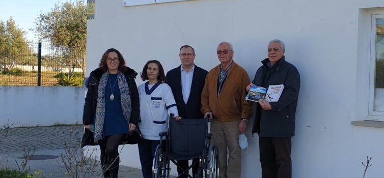 Rotary Club de Castelo Branco doa cadeiras de rodas a IPSS’s