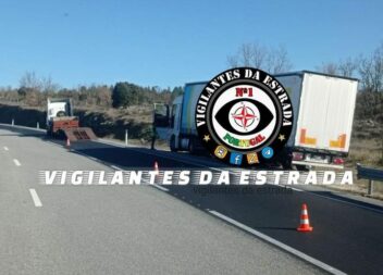 Viatura pesada de transporte de mercadorias avariada ao Km 191.7, na A25, no sen