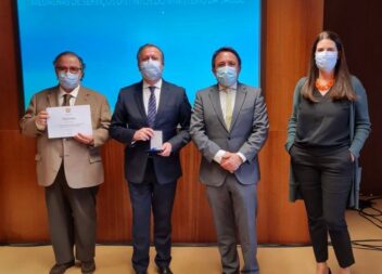 INFARMED recebe Medalha Serviços Distintos