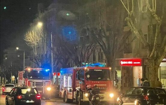 Incêndio em cabeleireiro no Fundão