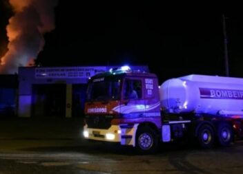 Incêndio em fábrica de têxteis na Covilhã pega fogo à reunião Municipal: "Barril