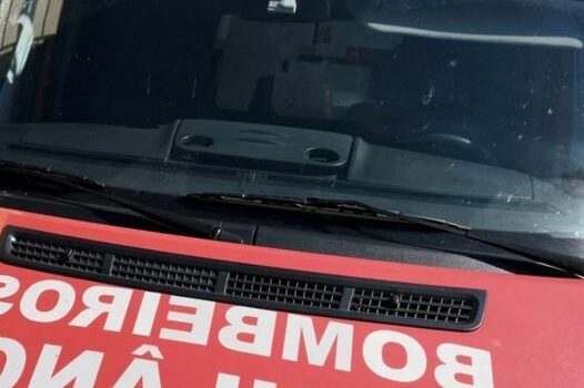 Incêndio rodoviário com autocarro na Covilhã