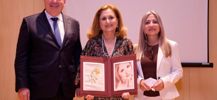 Maria Elisa recebe Prémio Maria Barroso em Castelo Branco