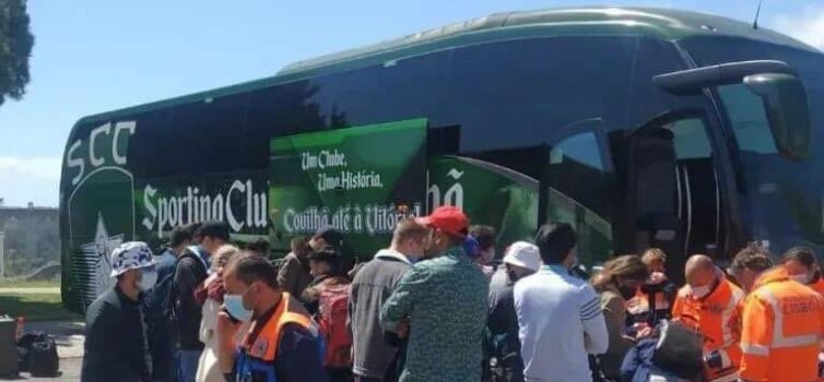 Sporting da Covilhã disponibilizou autocarro do clube para transportar 50 refugi