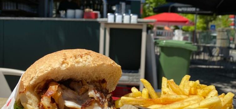 PUB Equilíbrio - Esplanada do Jardim